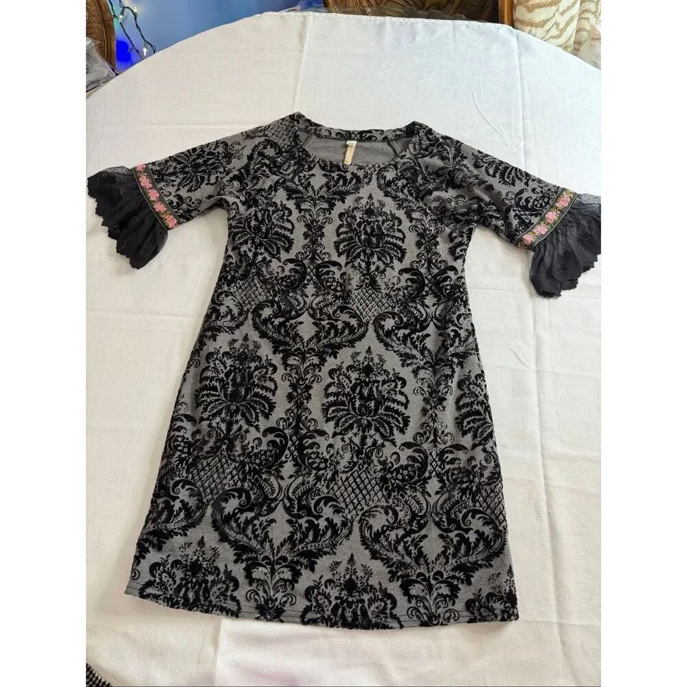 Uncle Frank Grey Black Velvet Burnout SS Lace Ruffle Sheath Dress Size XS